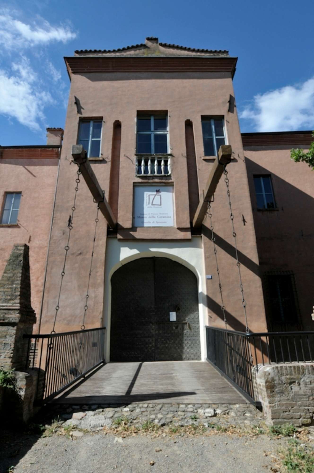 ingresso del castello